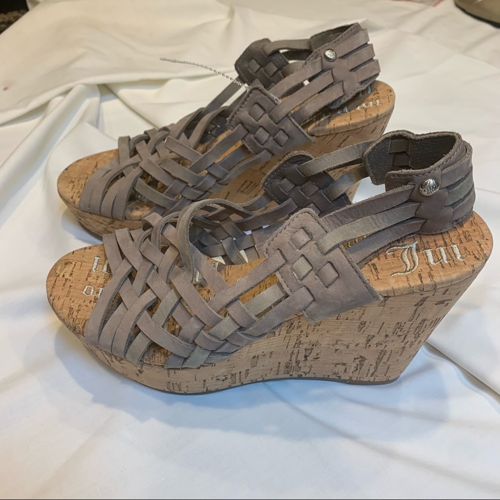 NWOT Juicy Couture Grey Suede Platform Heels 5.5